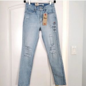 Levis 721 high waisted skinny ripped jeans